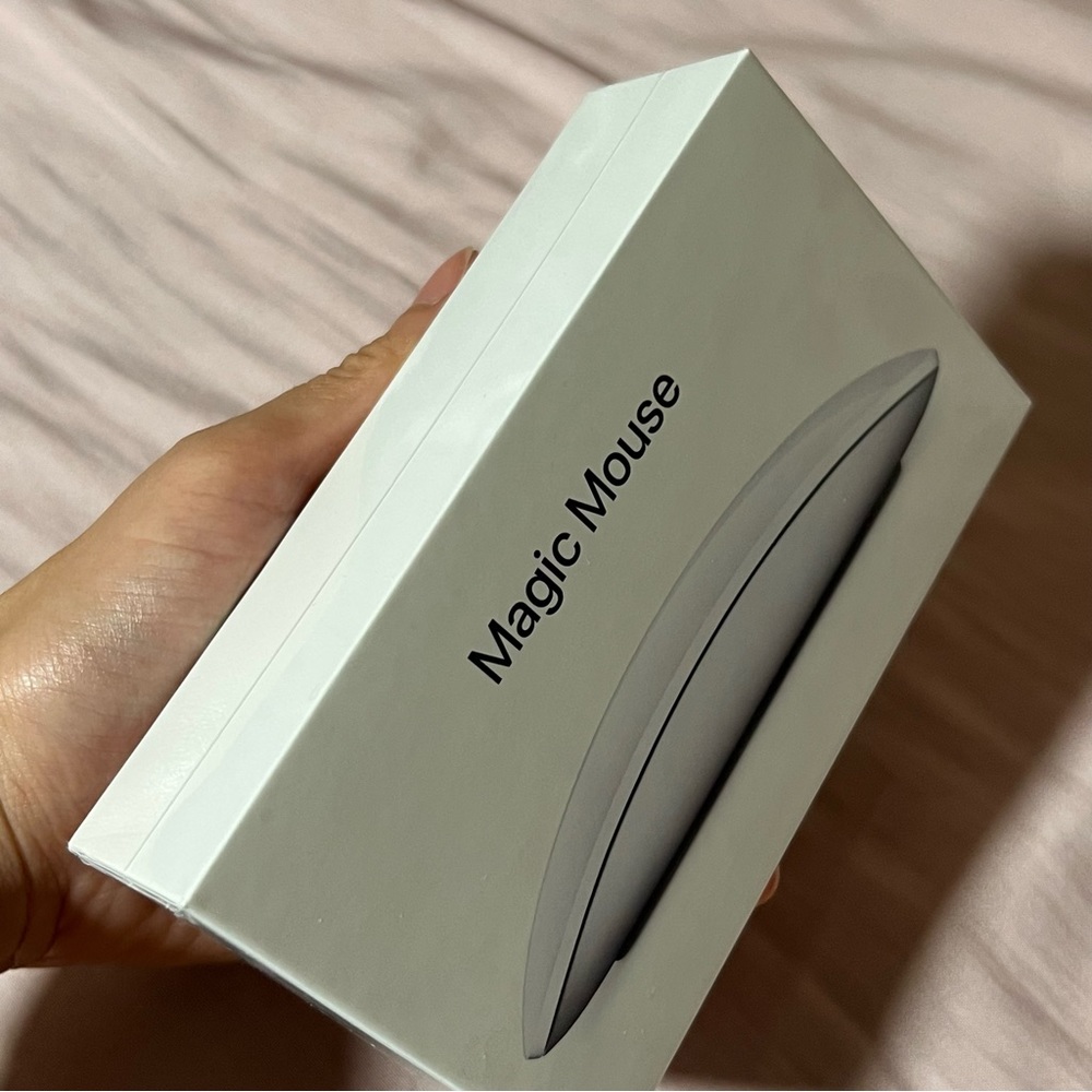 Apple Magic Mouse - Picture 2 of 4
